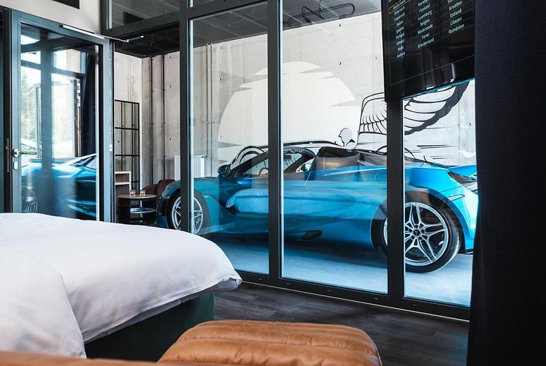 Automobil Hotel